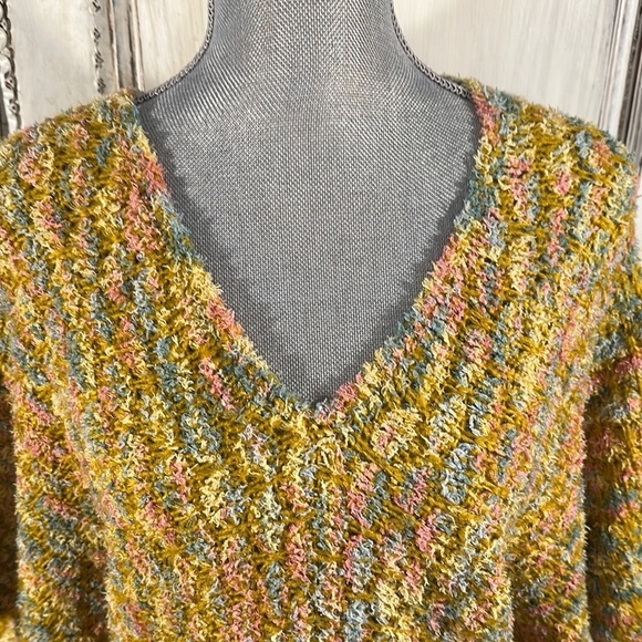 Maude Multicolor Knit Women's Top - Picture 5 of 9
